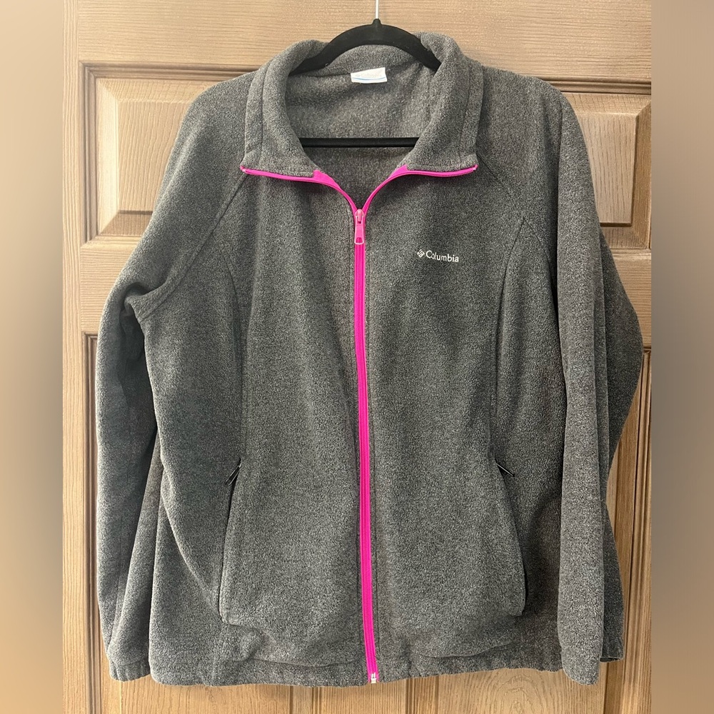 Columbia women’s charcoal fleece jacket size 1X